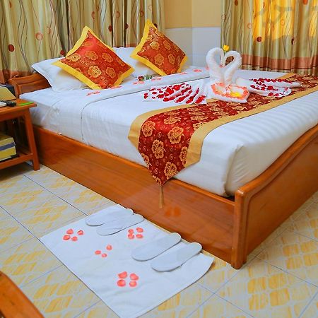Hotel Shwe Pyi Tan Mandalay Extérieur photo