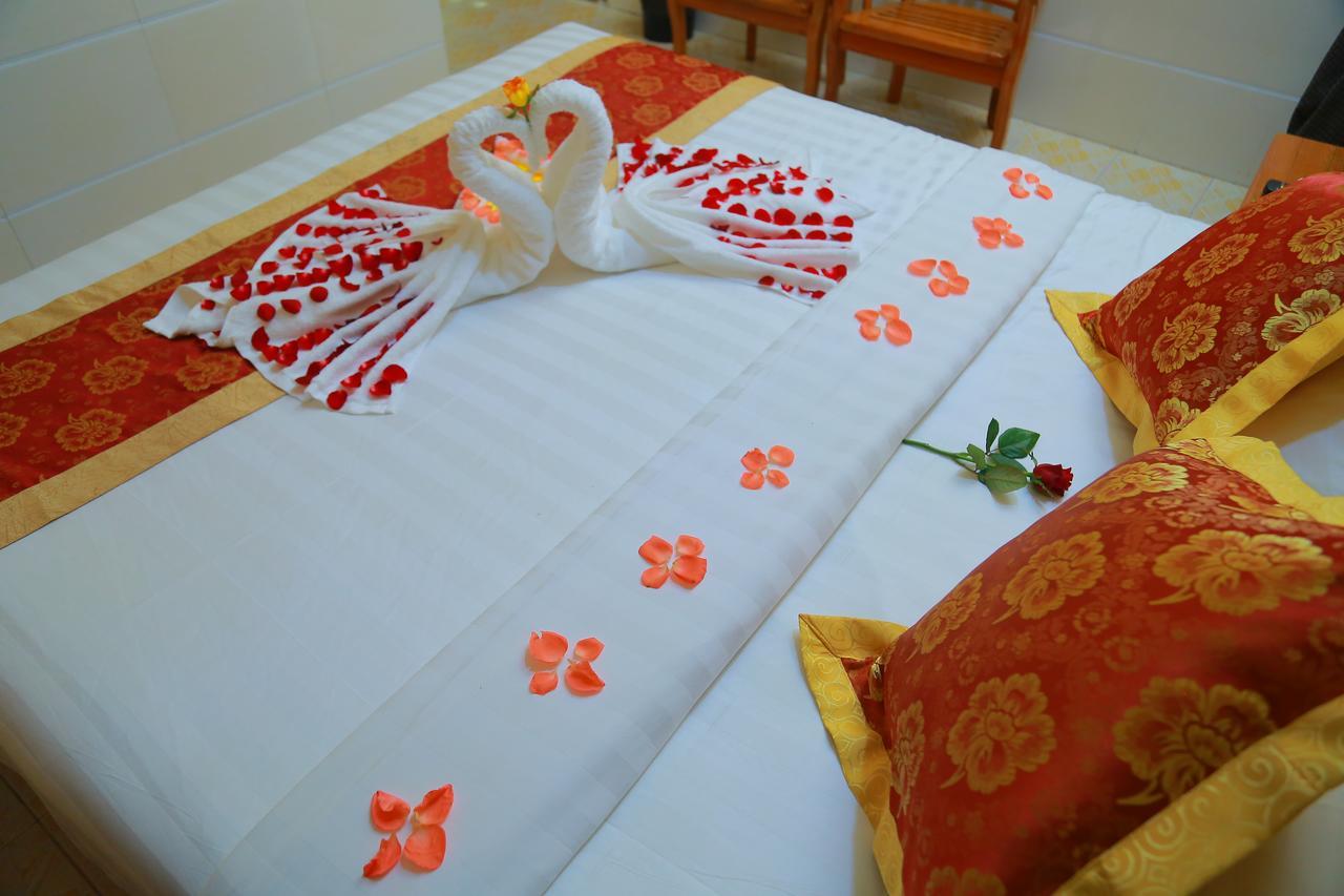 Hotel Shwe Pyi Tan Mandalay Extérieur photo